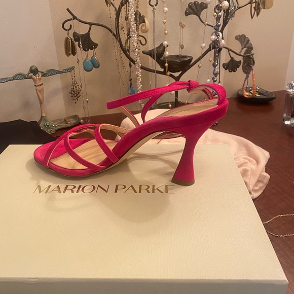 Marion Parke pink heels size 7.5